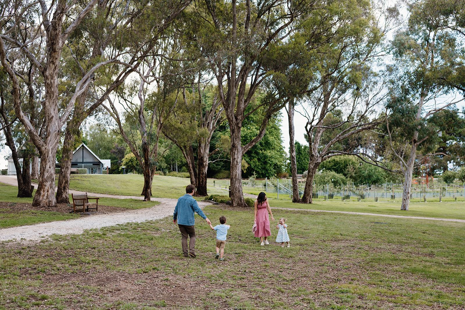 Renae and Andrew’s Family Session, Orange Botanical Gardens