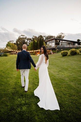 mobile - carousel-hero-element image-3